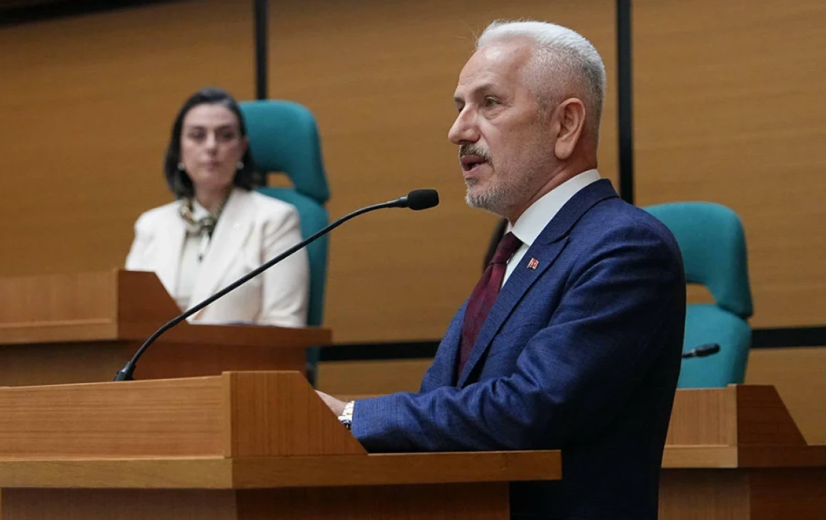 AKP'li Meclis üyesi Baki, muhalefete yönelik baskıları eleştirerek partisinden istifa etti