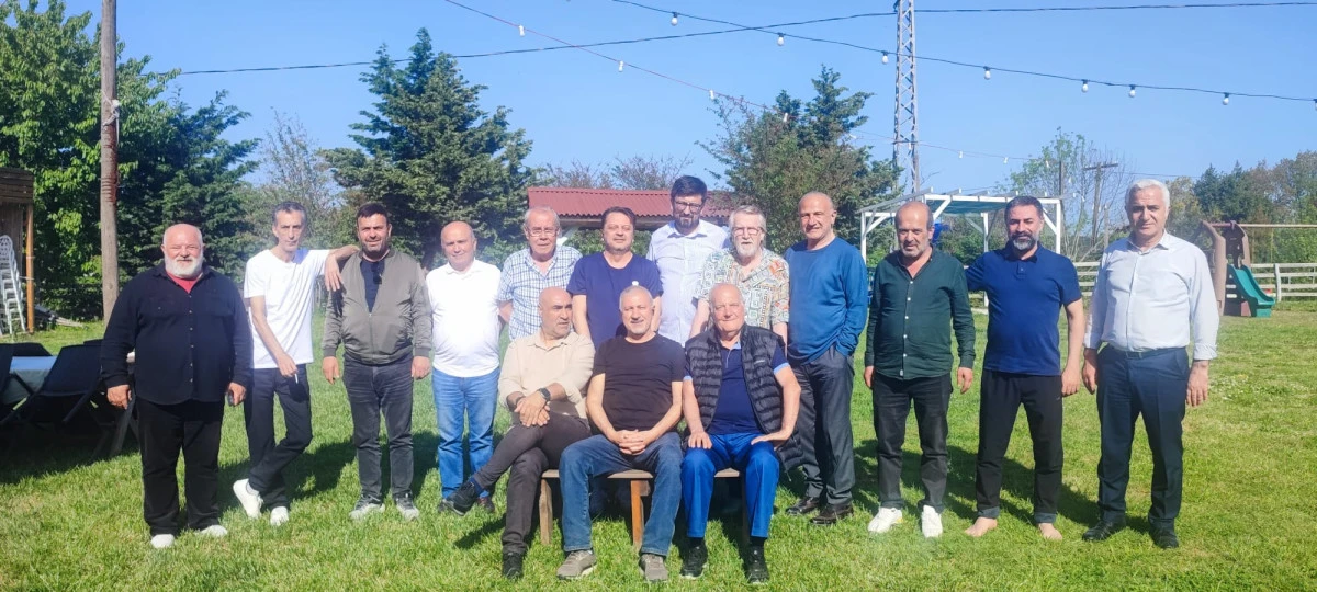 BAŞKAN YILDIZ'DAN ANADOLU FENERİ’NDE GAZETECİLERE NEFES ALDIRAN MANGAL BULUŞMASI