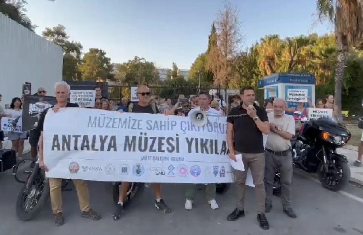 Beton kamyonları müzede!