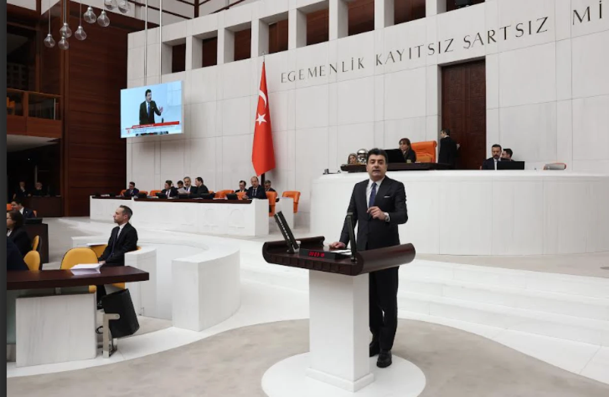 Eğitim mi, S&ouml;m&uuml;r&uuml; m&uuml;? CHP&rsquo;li Zeynel Emre&rsquo;den MESEM ve &Ccedil;ocuk İş&ccedil;iliği Alarmı!