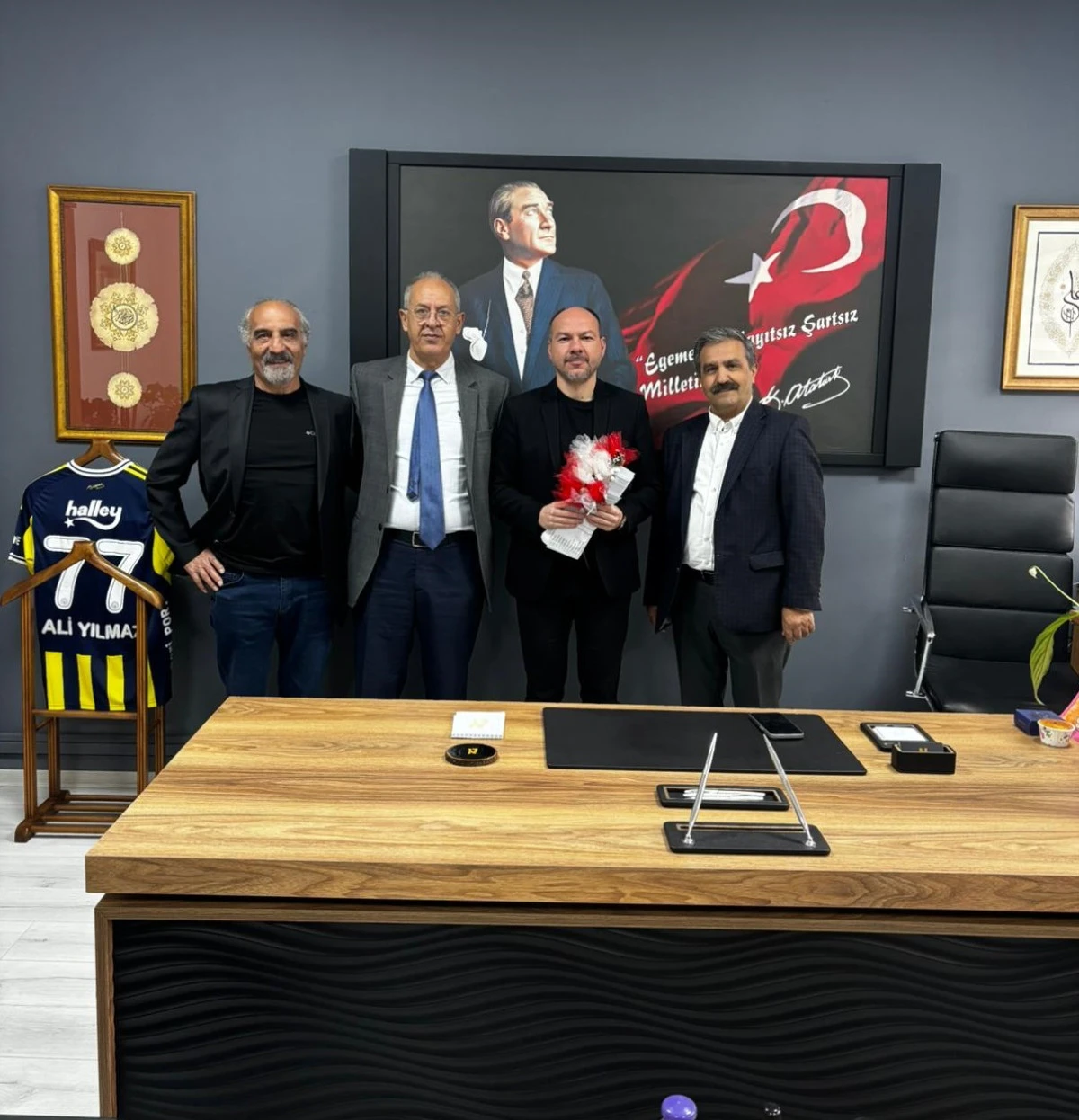 Halet Ataş'tan Öğretmenlere Duygulandıran El Yazısı Mektuplar: 