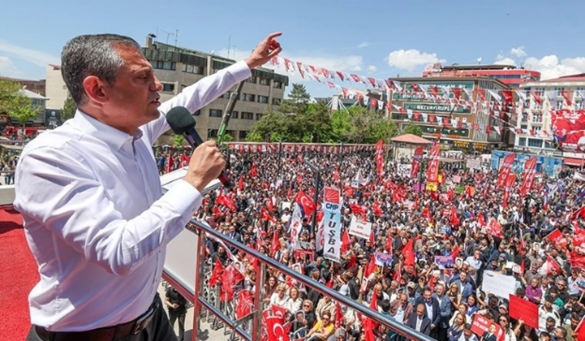 Özgür Özel'den Van Valisine Sert Tepki!
