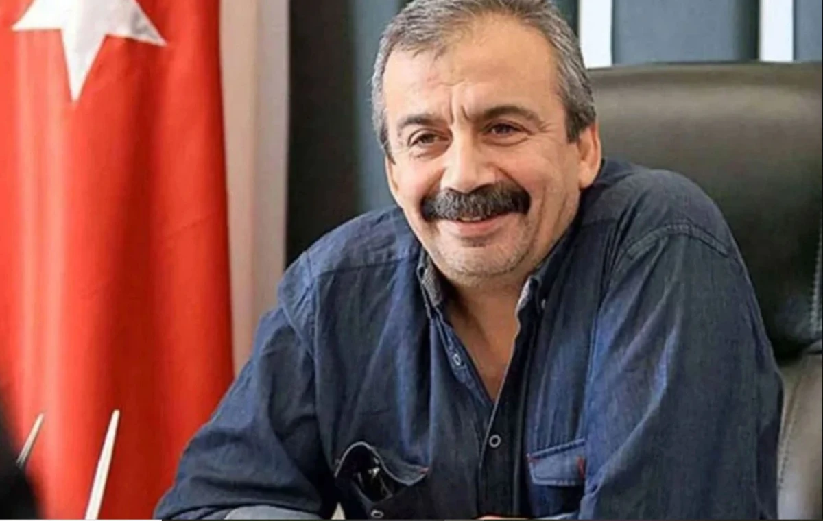 Sırrı Süreyya Önder hayatını kaybetti