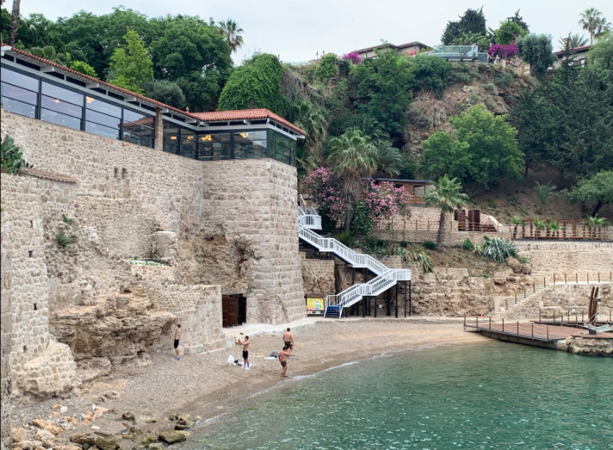 Valiliğin yaptığı restorasyonda 182 tonluk enjeksiyon bilmecesi!